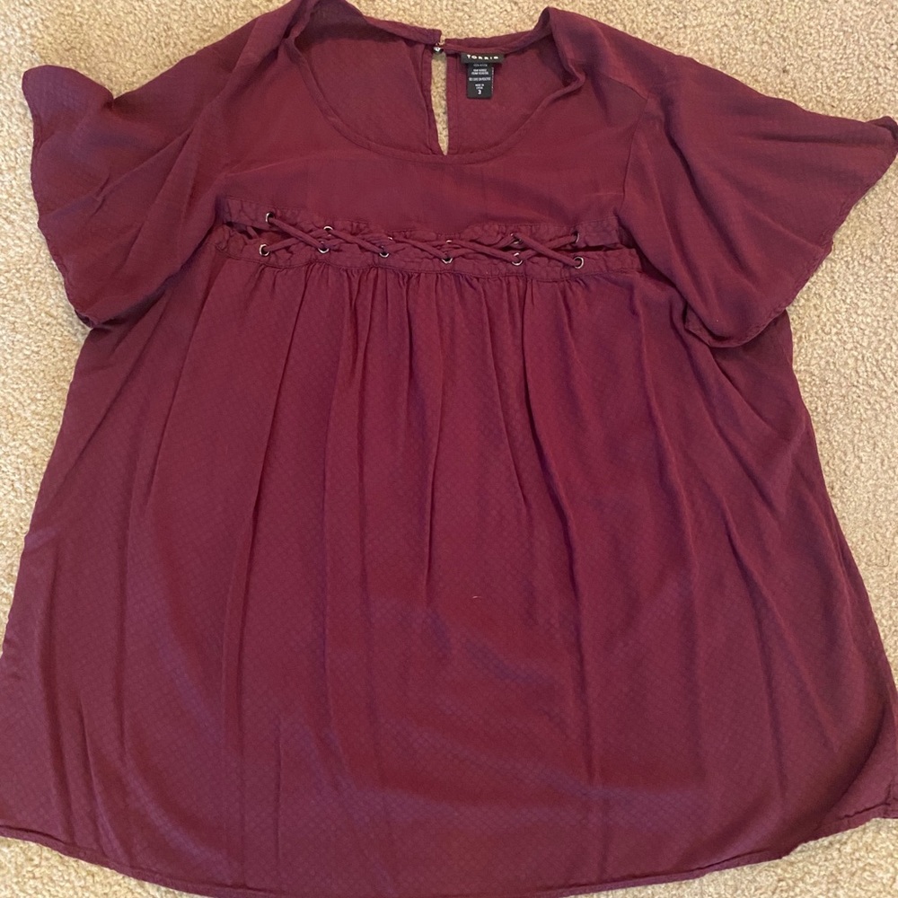Maroon short sleeve blouse